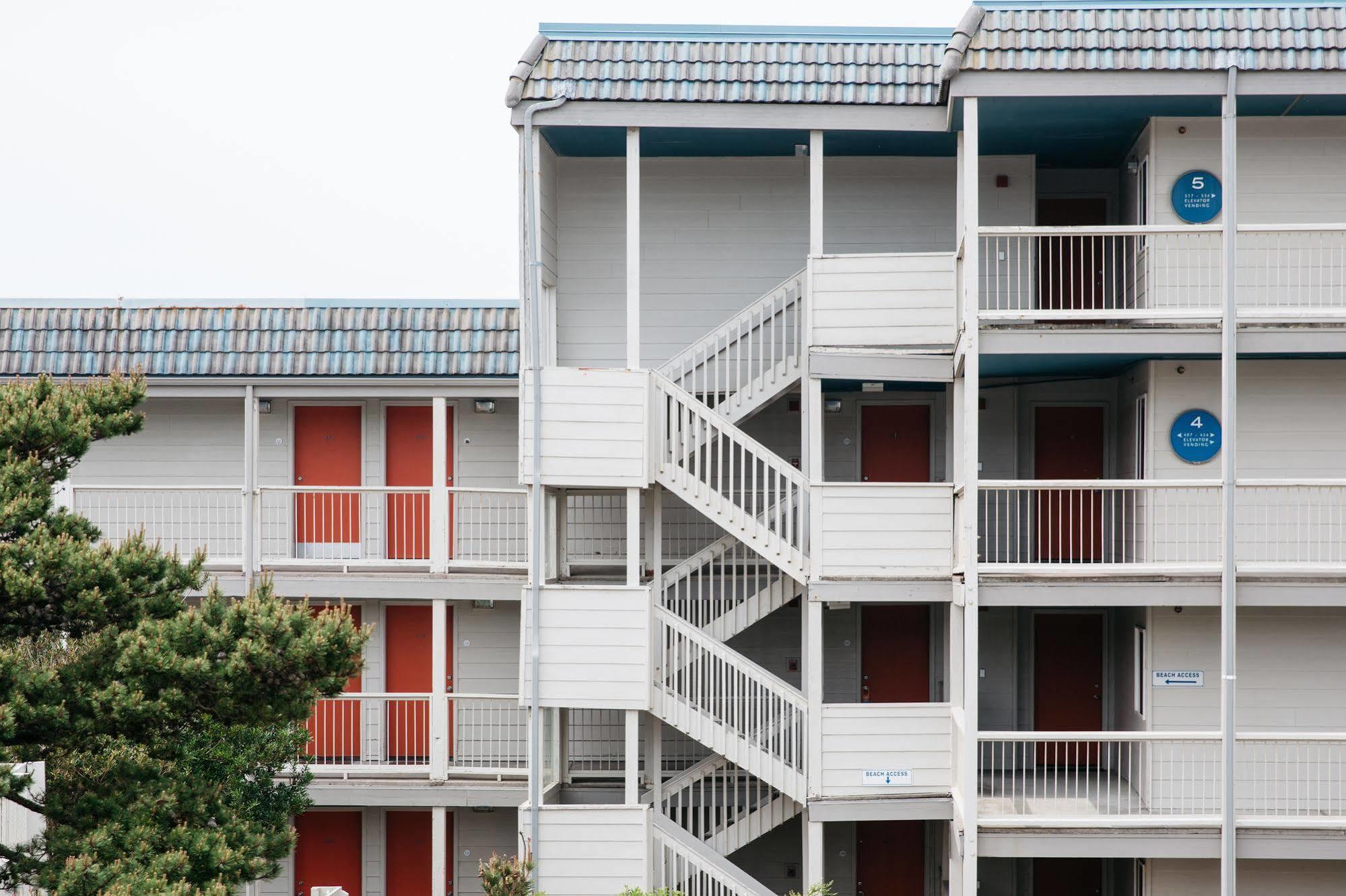 Surftides Hotel Lincoln City Buitenkant foto